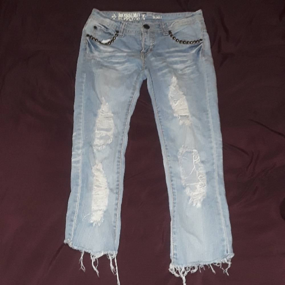 Light blue ripped jeans